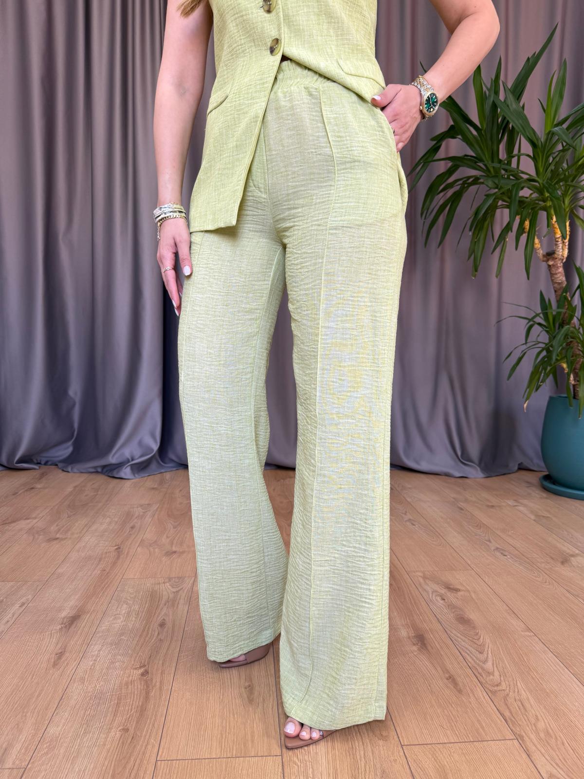 Yeşil Kare Yaka Takım