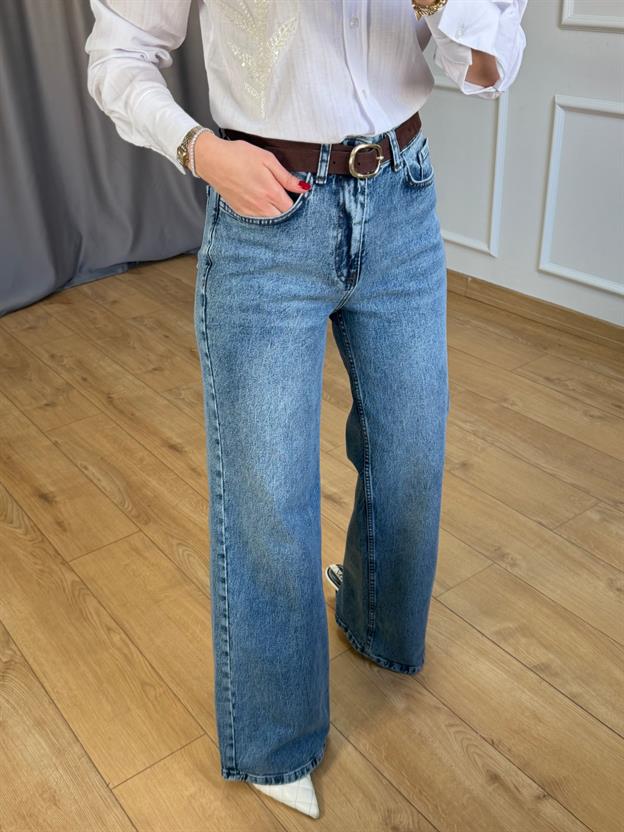 Açık Mavi Bol Paça Kemerli Jean