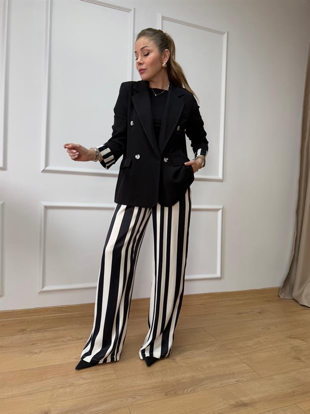 Arka Tasarım Blazer Ceket