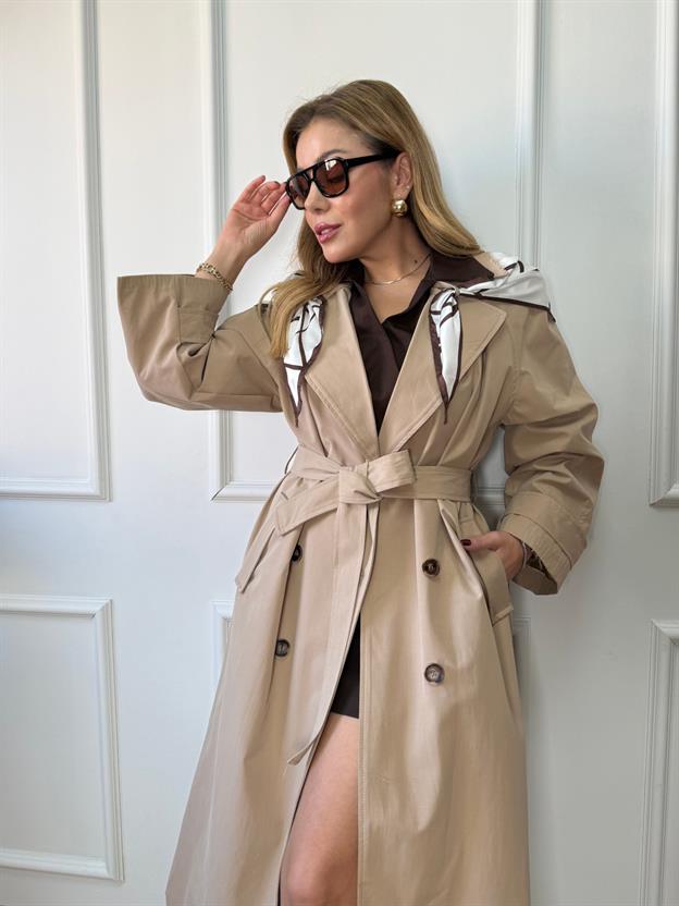 Bej Fularlı Trençkot