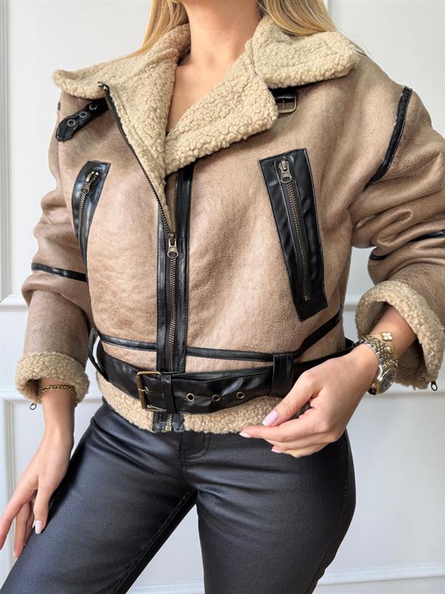 Bej Garnili İçi Kürlü Mont