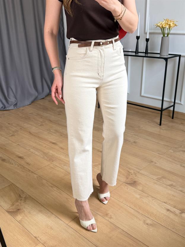 Bej Kemerli Kesik Paça Jean