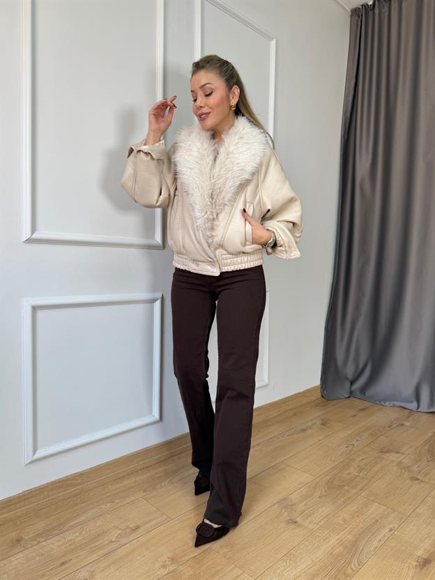 Bej Kürk Detaylı Deri Mont