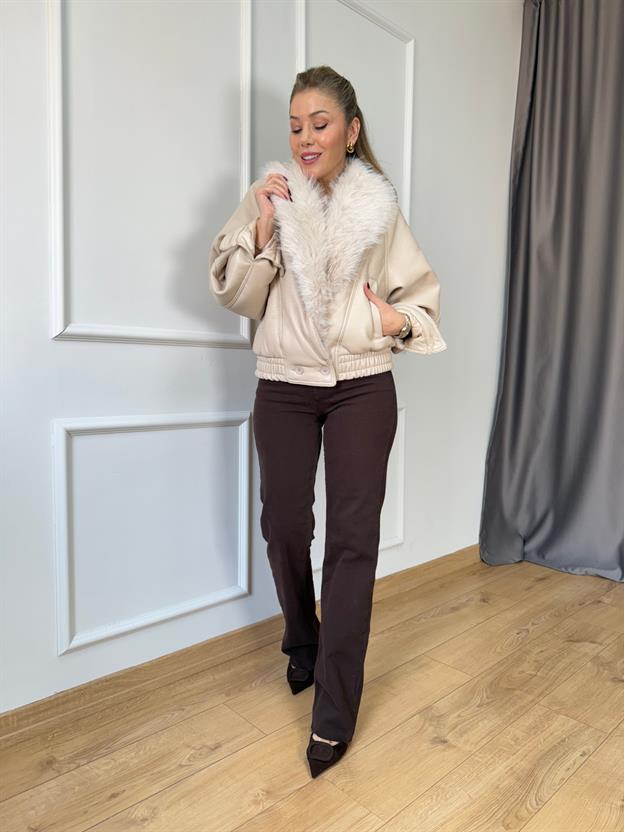 Bej Kürk Detaylı Deri Mont