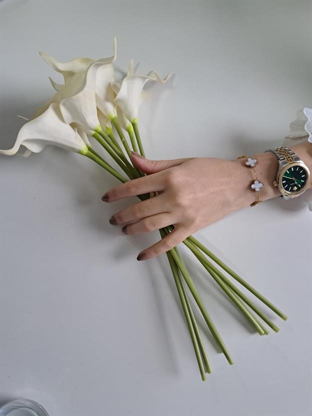 Çoklu Yonca Beyaz Bileklik