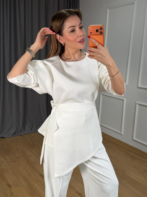 Ekru Bağlama Detay Scuba Bluz