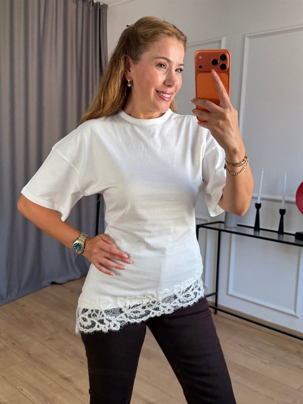 Ekru Etek Ucu Dantelli Verev Tshirt