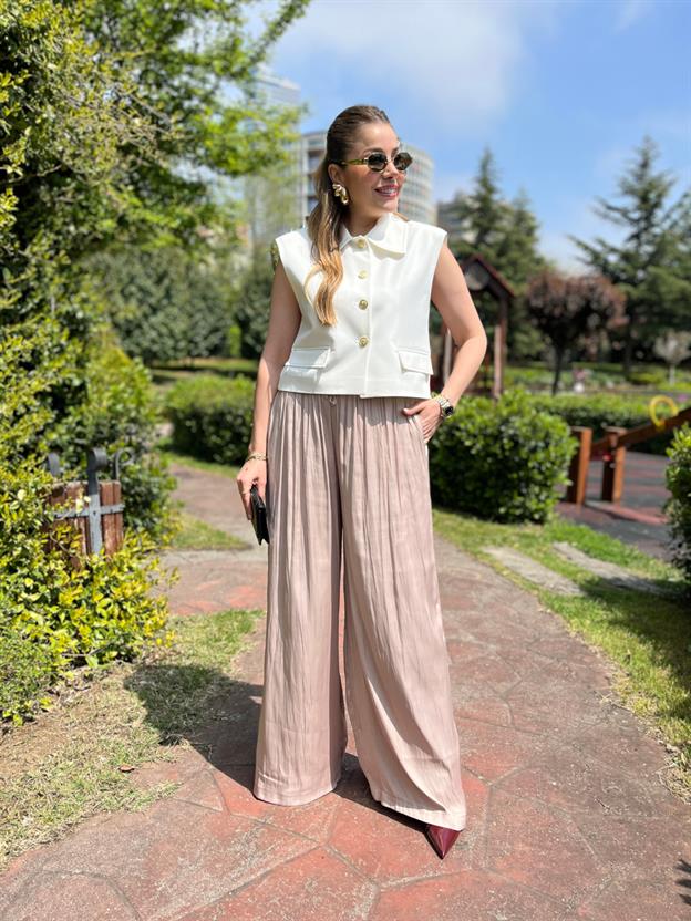 Ekru Gold Düğmeli Yelek