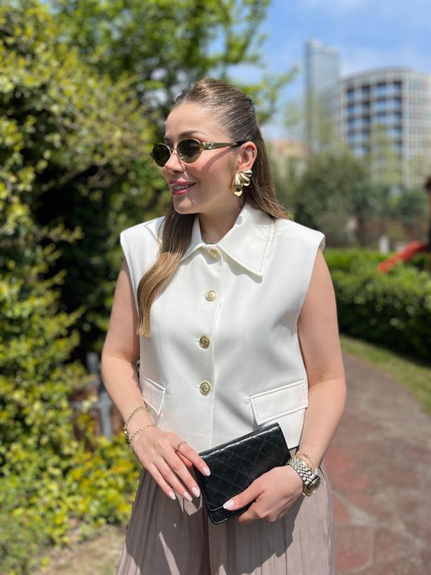 Ekru Gold Düğmeli Yelek