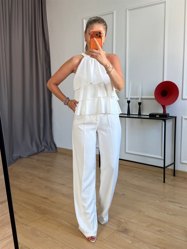 Ekru Halter Yaka Katkat Bluz