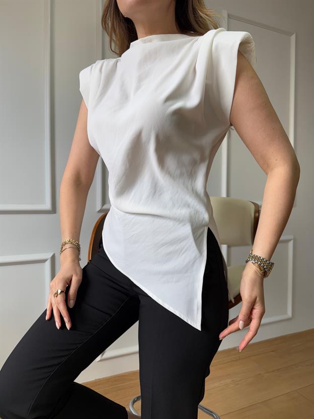 Ekru Pile Detaylı Bluz