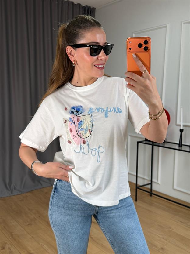Ekru Yazı Detaylı Tshirt