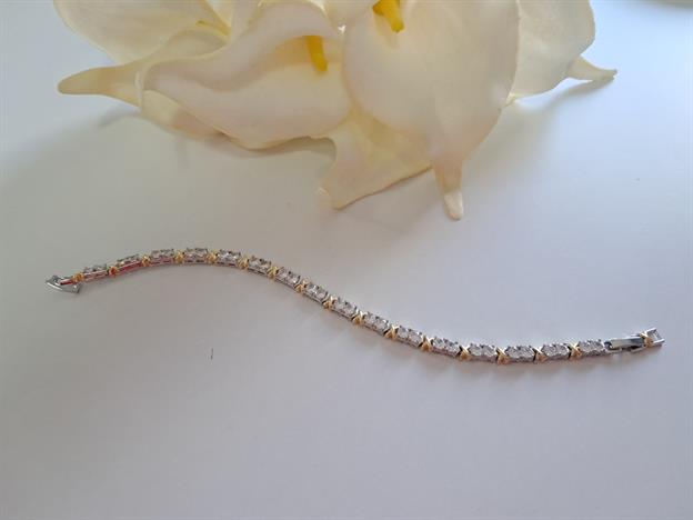 Gold Detaylı Taşlı Bilezik