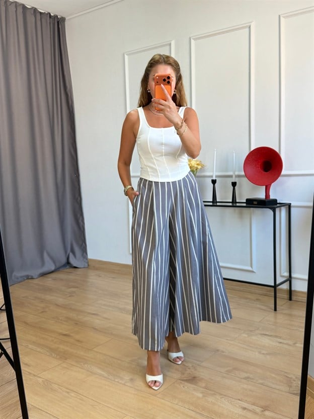 Gri Çizgili Pileli Beli Lastikli Pantolon