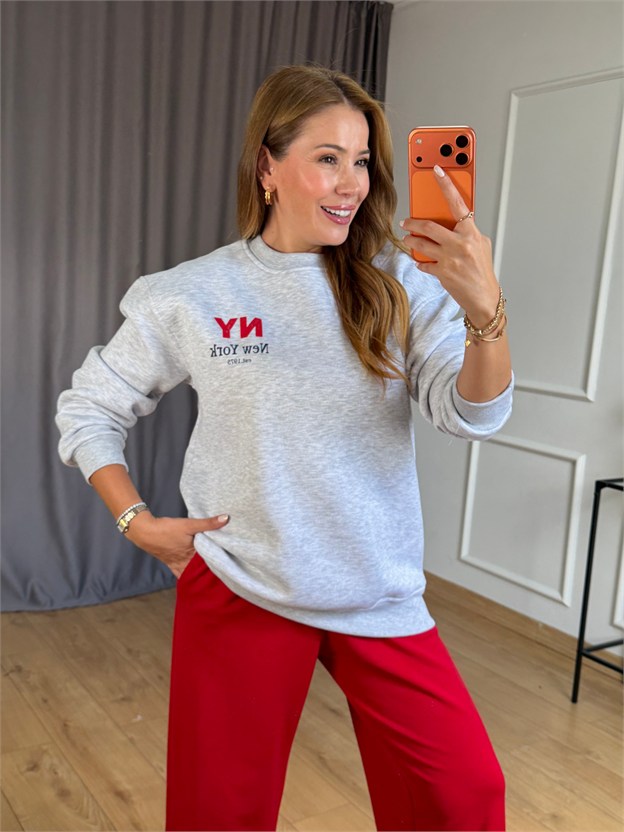 Gri Yazı Detaylı Sweatshirt