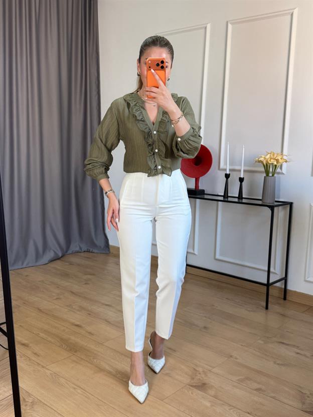 Haki Ön Fırfır Detaylı Gömlek