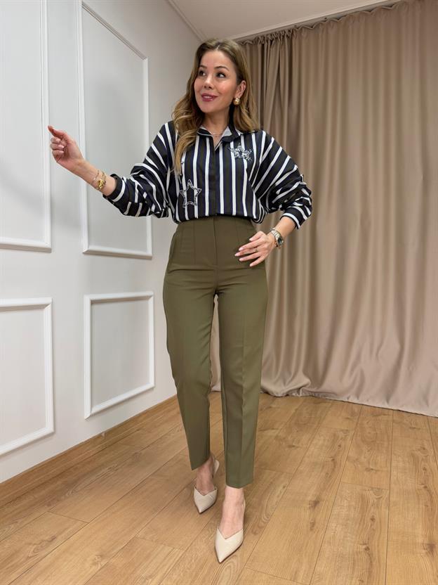 Haki Yıldız Taş Detaylı Gömlek