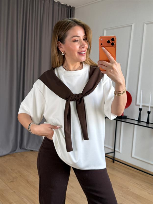 Kahve Bağlama Detaylı Tshirt