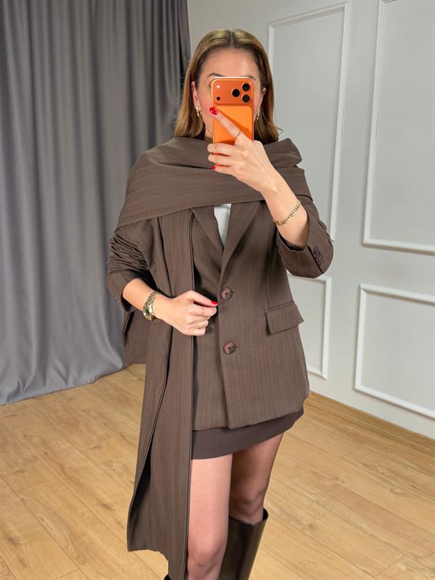 Kahve Çizgili Atkı Detay Ceket