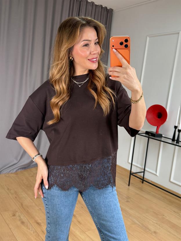 Kahve Etek Ucu Dantelli Tshirt
