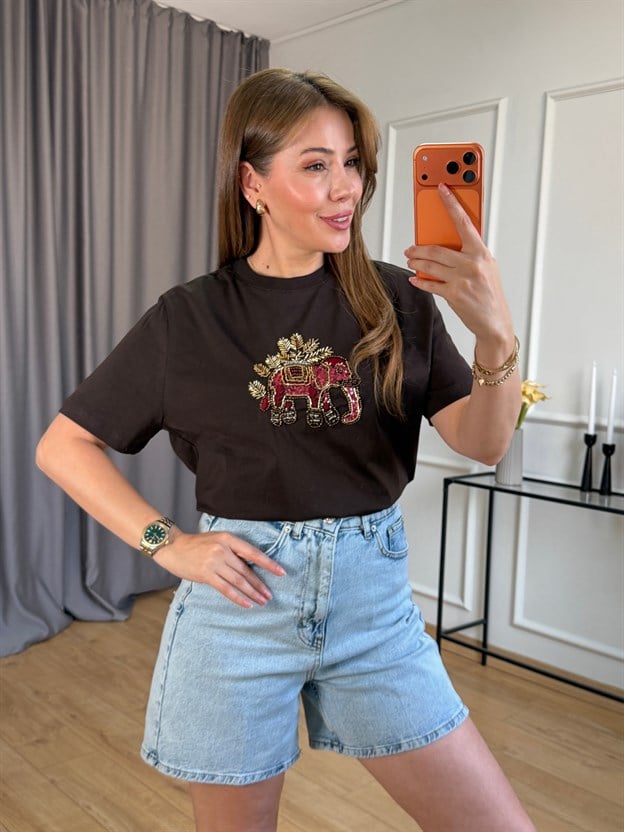 Kahve Fil Detaylı Tshirt