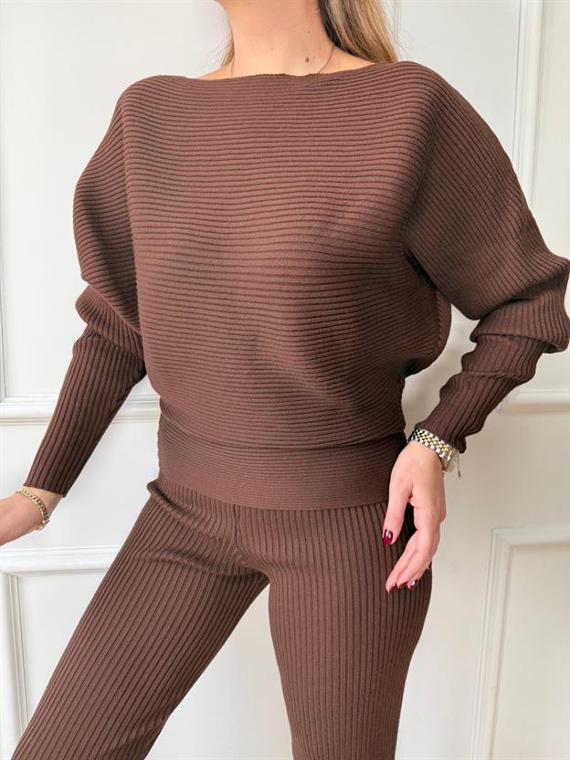 Kahve Fitilli Triko Takım