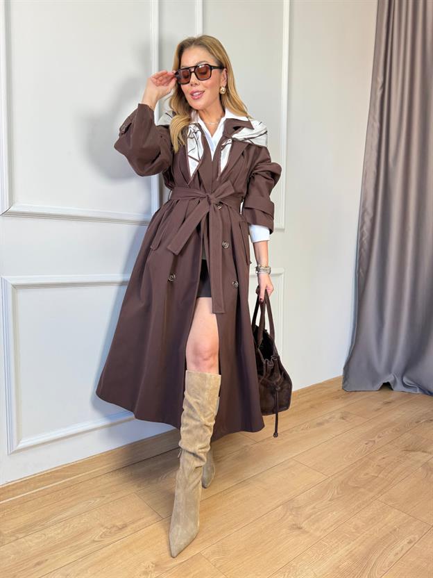 Kahve Fularlı Trençkot