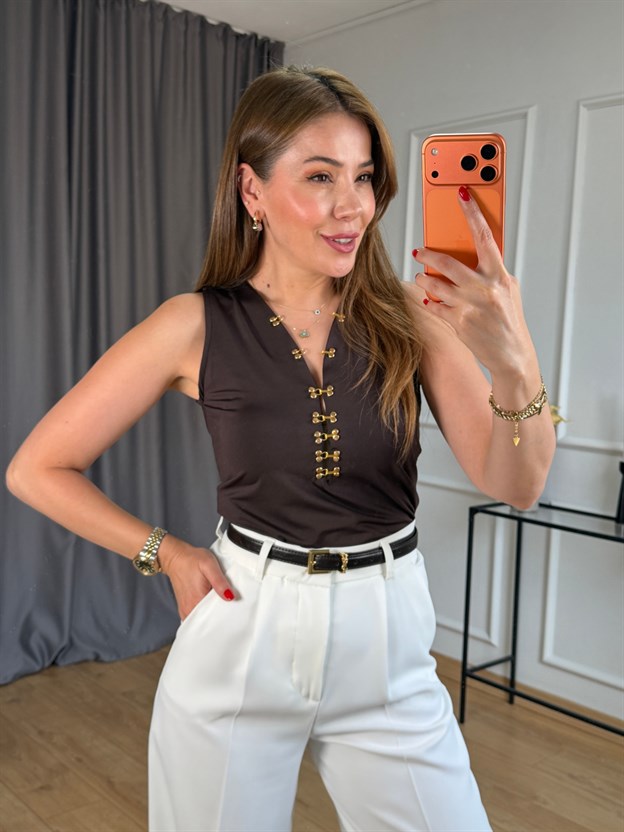 Kahve Kancalı Bluz