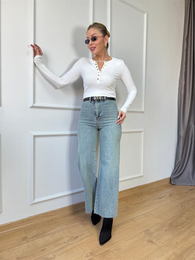 Kar Yıkamalı Cepsiz Flare Jean