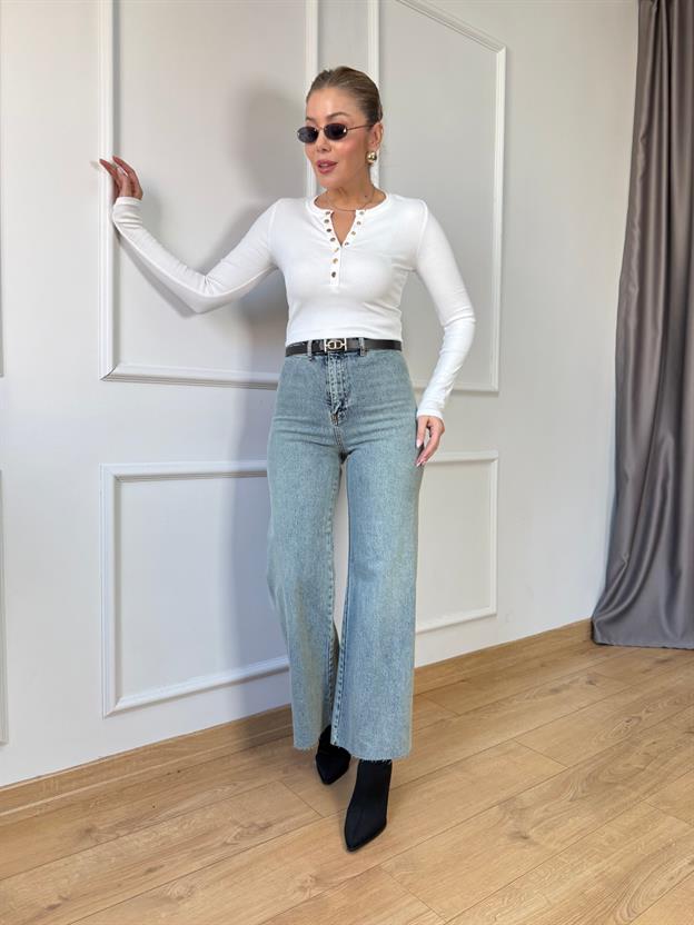 Kar Yıkamalı Cepsiz Flare Jean
