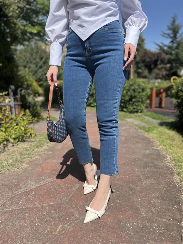 Kesik Paça Kot Jean