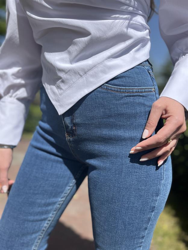 Kesik Paça Kot Jean