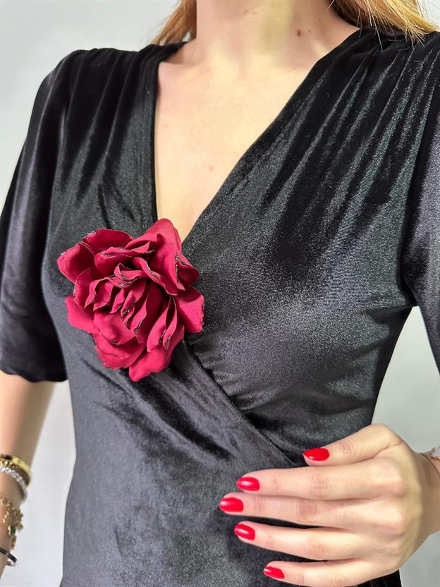 Kırmızı Çiçek Broş