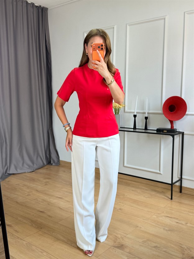Kırmızı Önü Pileli Tshirt