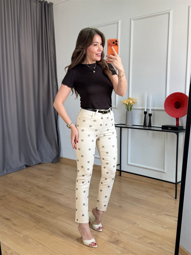 Krem Puantiye Taşlı Jean
