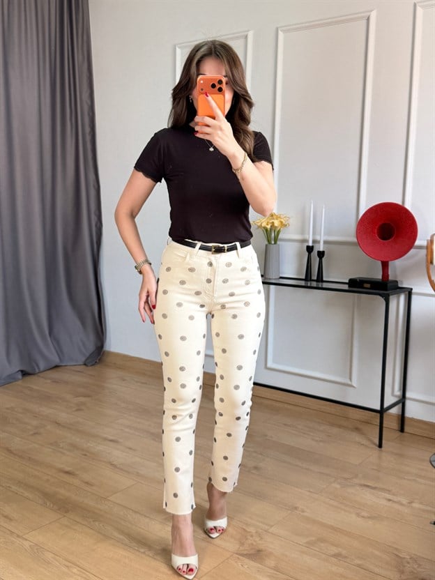 Krem Puantiye Taşlı Jean