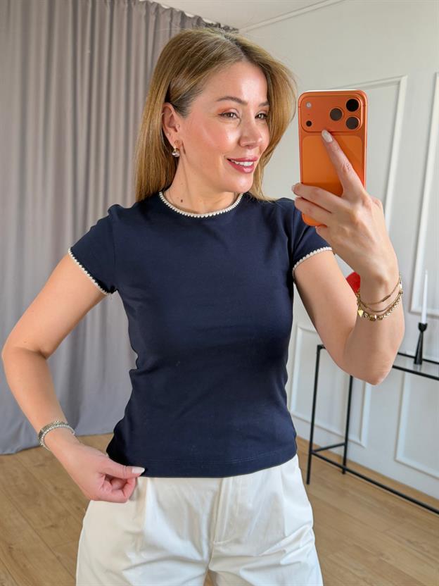 Lacivert Brode Yaka Tshirt