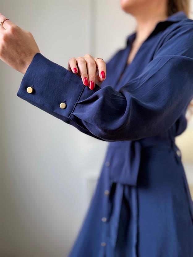 Lacivert Gold Düğmeli Kuşaklı Elbise