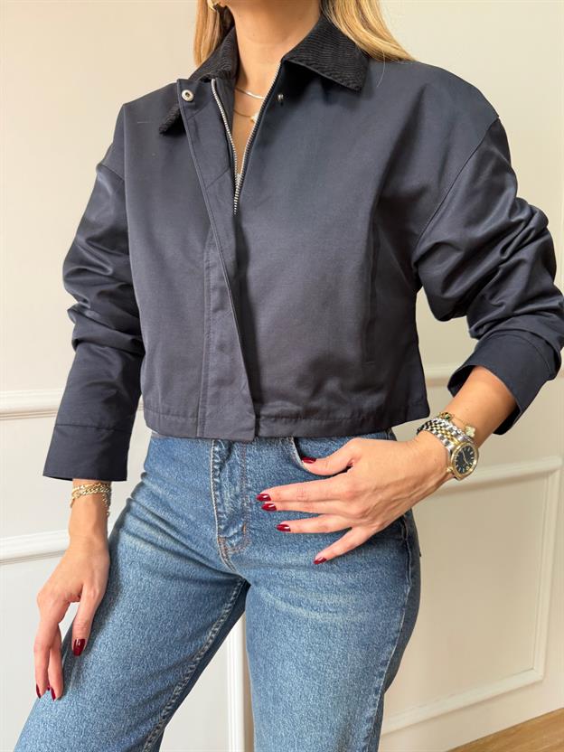 Lacivert Kadife Yaka Kısa Ceket