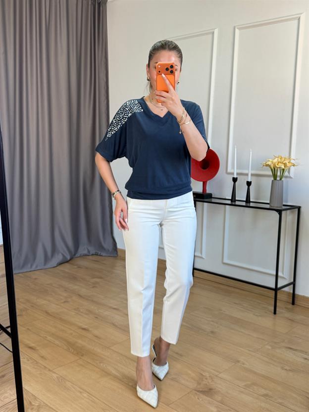 Lacivert Omuz Taşlı Modal Bluz