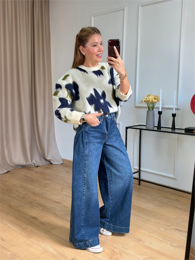 Mavi Yan Pile Detaylı Jean1