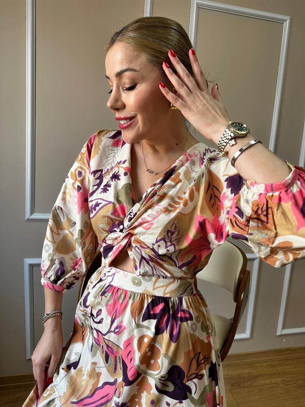 Mor Önü Büzgülü Elbise