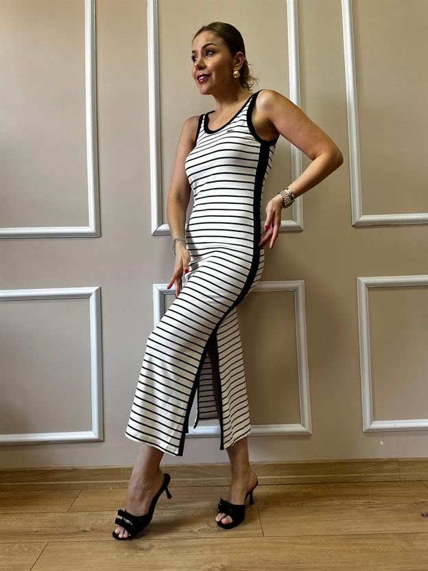 Ekru Çizgili Yan Yırtmaç Elbise