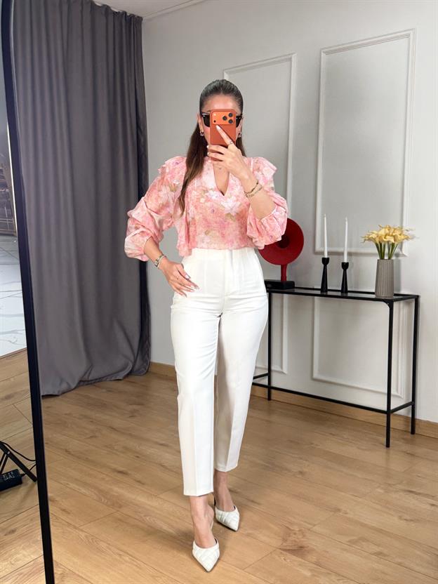 Pembe Çiçek Desenli Bluz