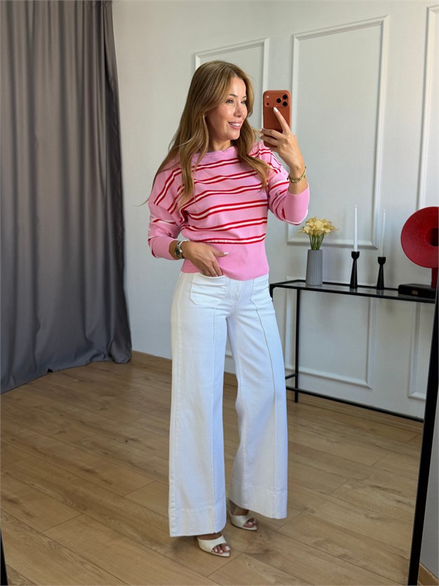 Pembe Çizgili Kayık Yaka Triko