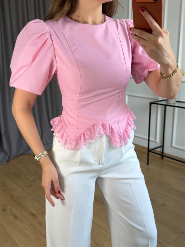 Pembe Etek Ucu Dantelli Bluz