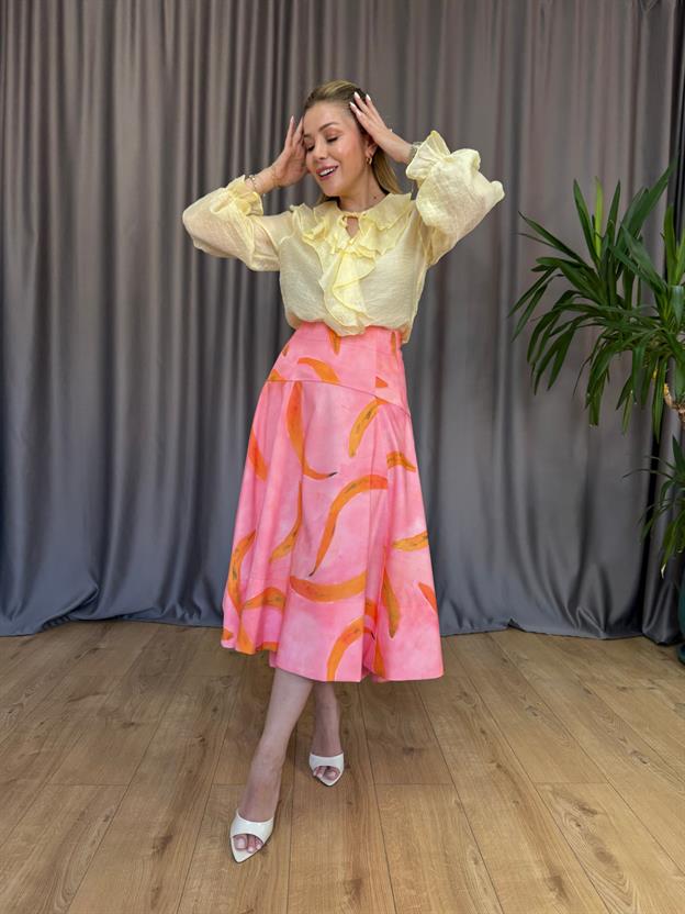 Pembe Model Desenli Etek