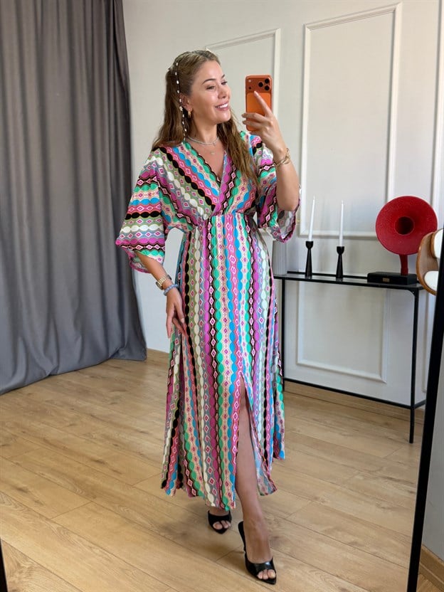 Pembe Oval Zincir Desen Elbise