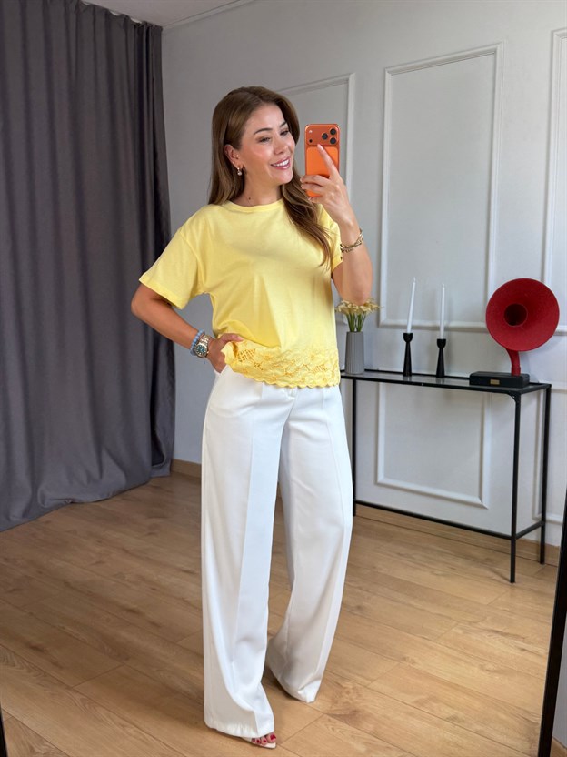 Sarı Etek Ucu Çiçek Detay Tshirt