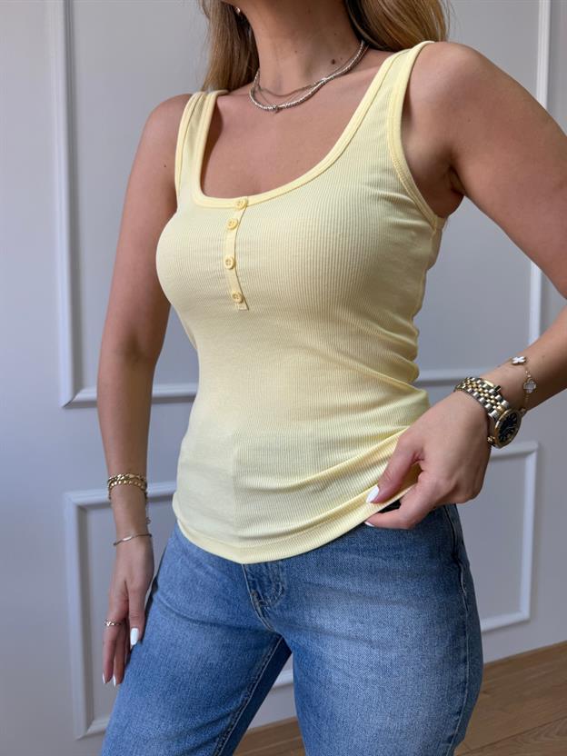 Sarı Ön Düğme Detaylı Askılı Bluz